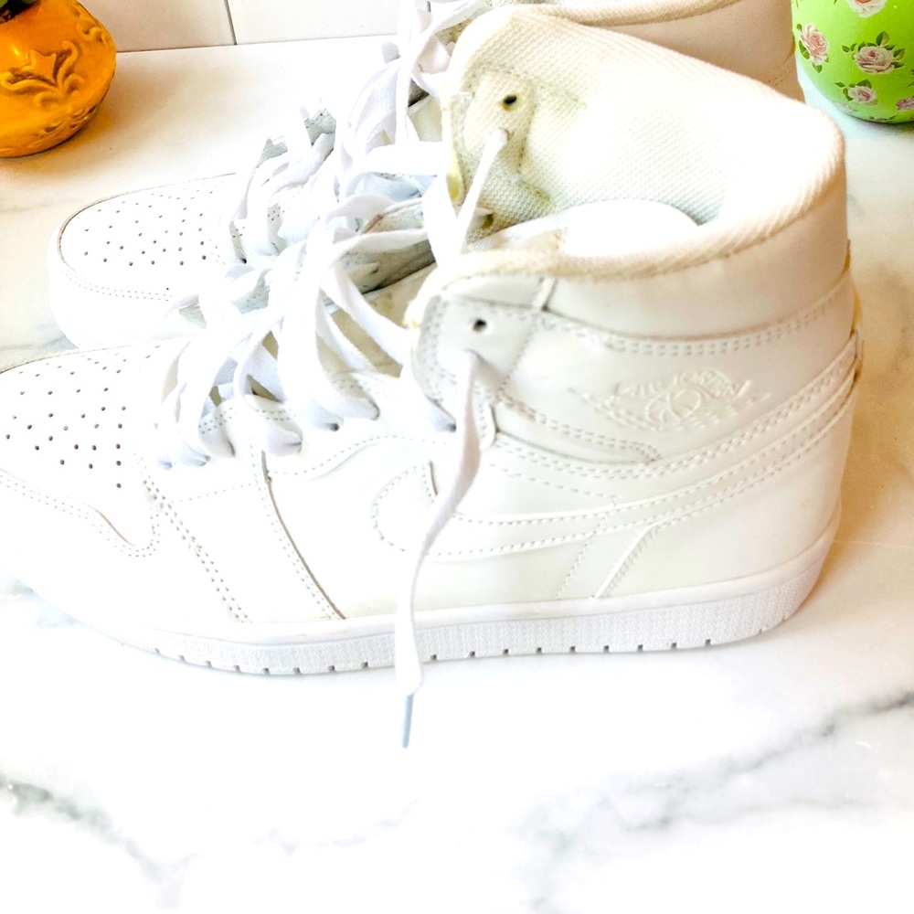 Mid Air Force 1